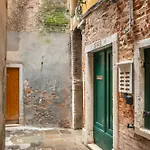 Calle Varisco With Terrace R&r Венеция